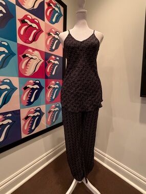 Black Geometric Print Women's Silk Set - Camisole & Pants